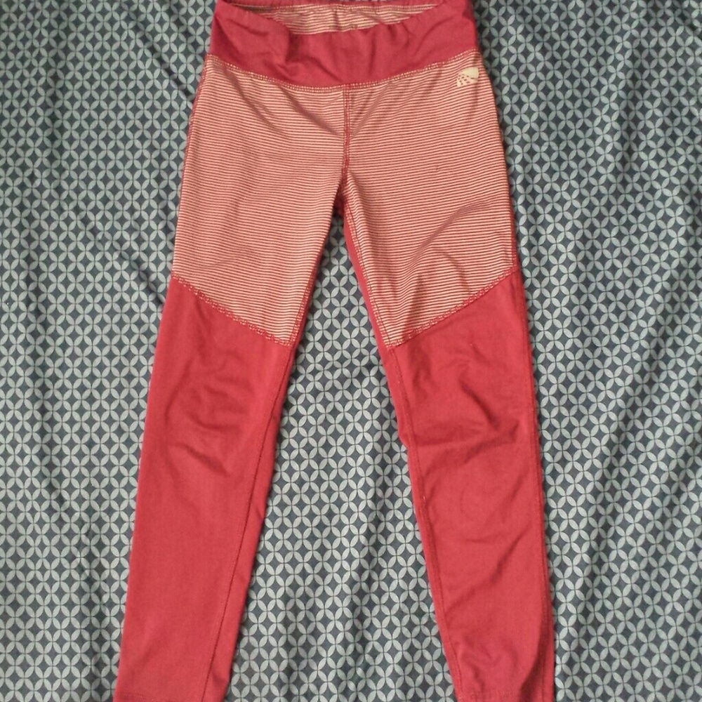 Spandex maroon